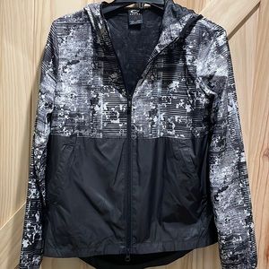 Oakley womens wind breaker